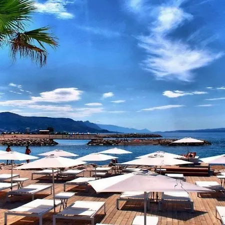 Apartamento Lodore Del Mare At Beautiful Znjan *